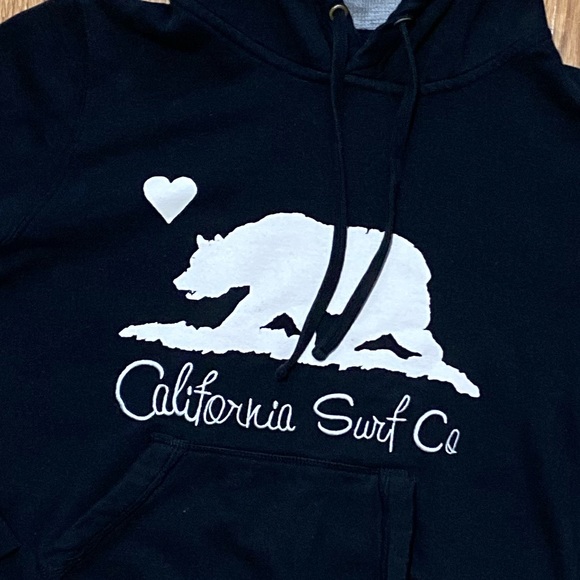 CALI LOVE Heritage black sweatshirt - Picture 2 of 4